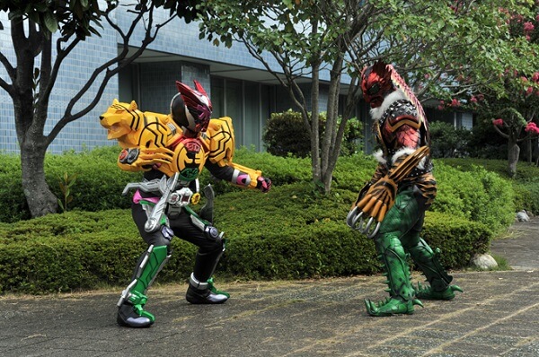 オーズアーマーVSアナザーオーズ
