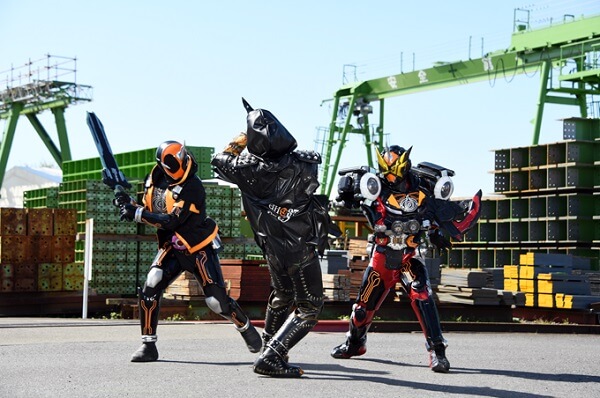 仮面ライダーゴーストが3人