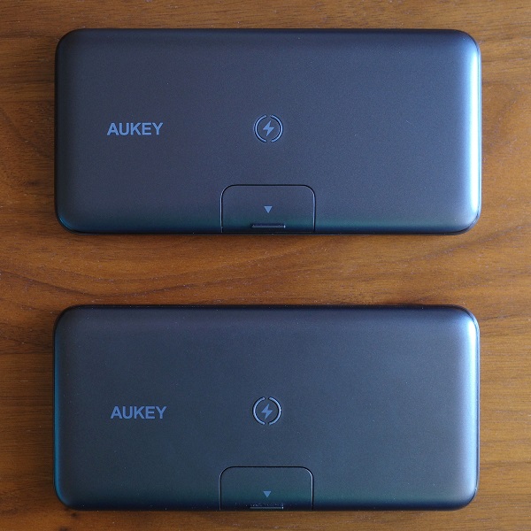 AUKEY Basix Pro 新PB-WL02Sと旧PB-WL02表面