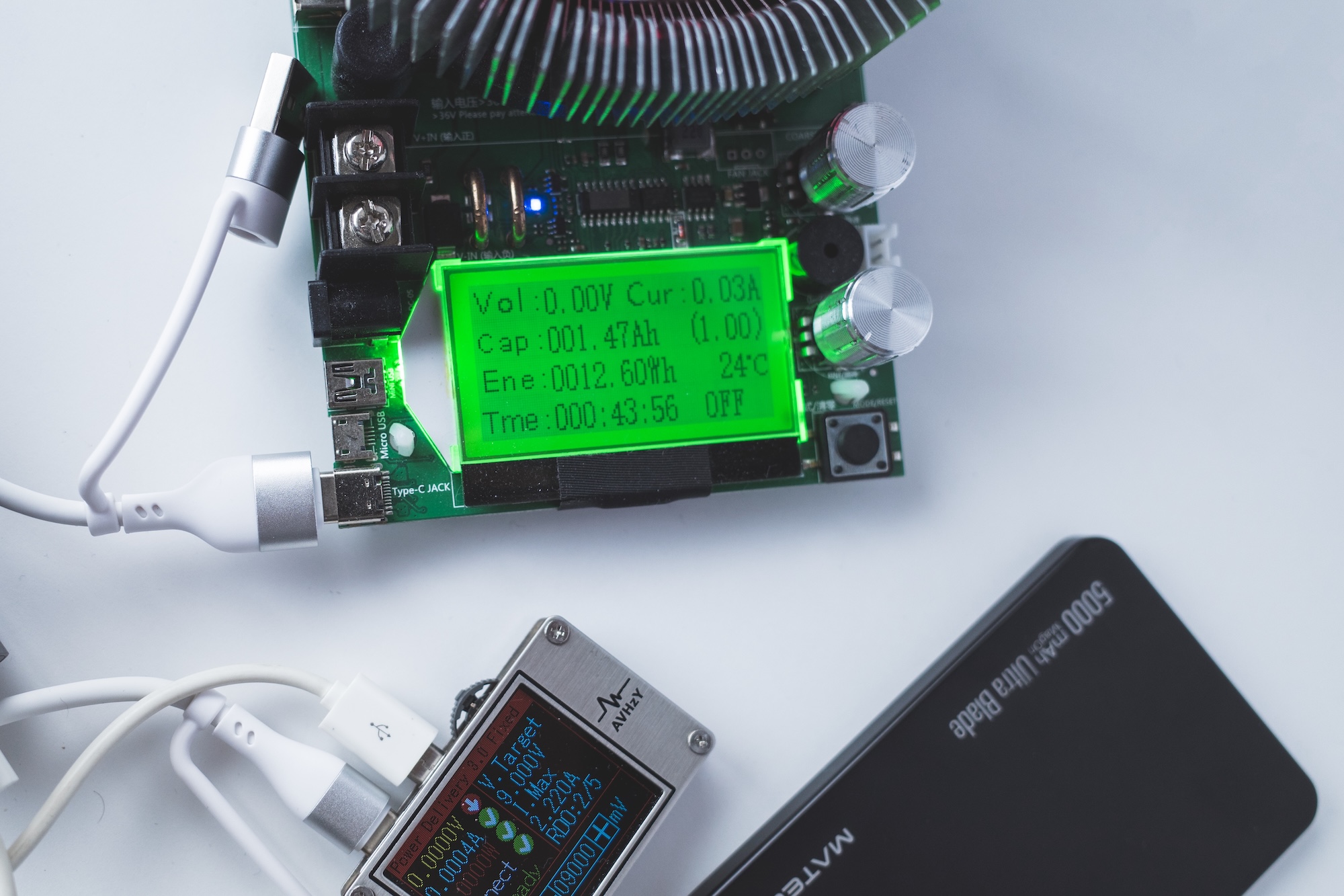 MATECH MagOn Ultra Blade 5000をテスターで放電