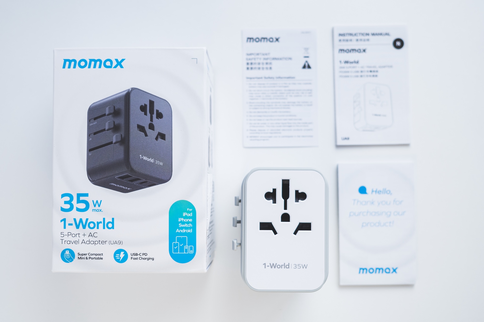 momax 1-World 5-Port Travel Charger 35Wパッケージ内容