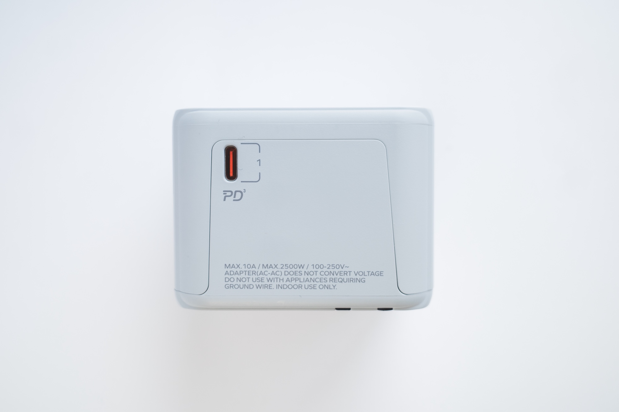 momax 1-World 5-Port Travel Charger 35W PD充電ポート