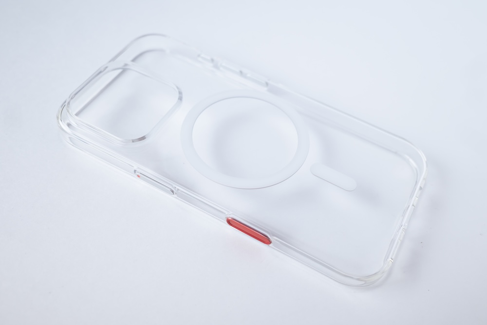 Getri Flat iPhone 16 Clear Case with Magnetic背面