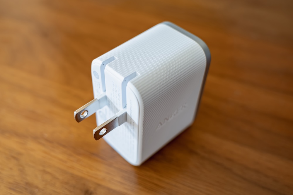 Anker Nano Charger (70W, 3 Ports) のプラグ