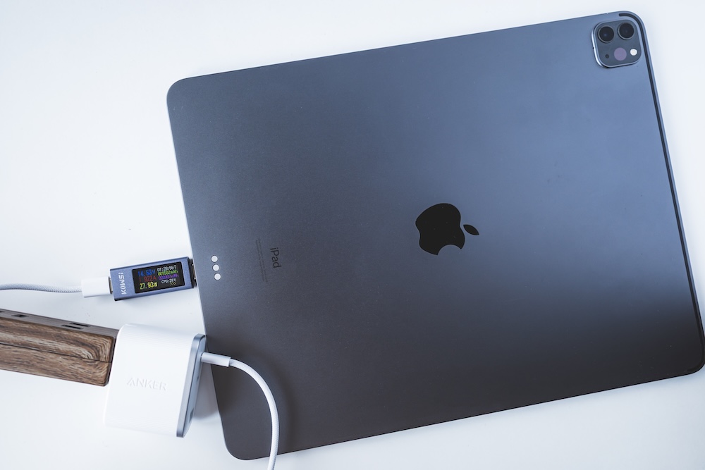 Anker Nano Charger (70W, 3 Ports) USB-C1単ポートでiPad Pro 12.9インチを充電