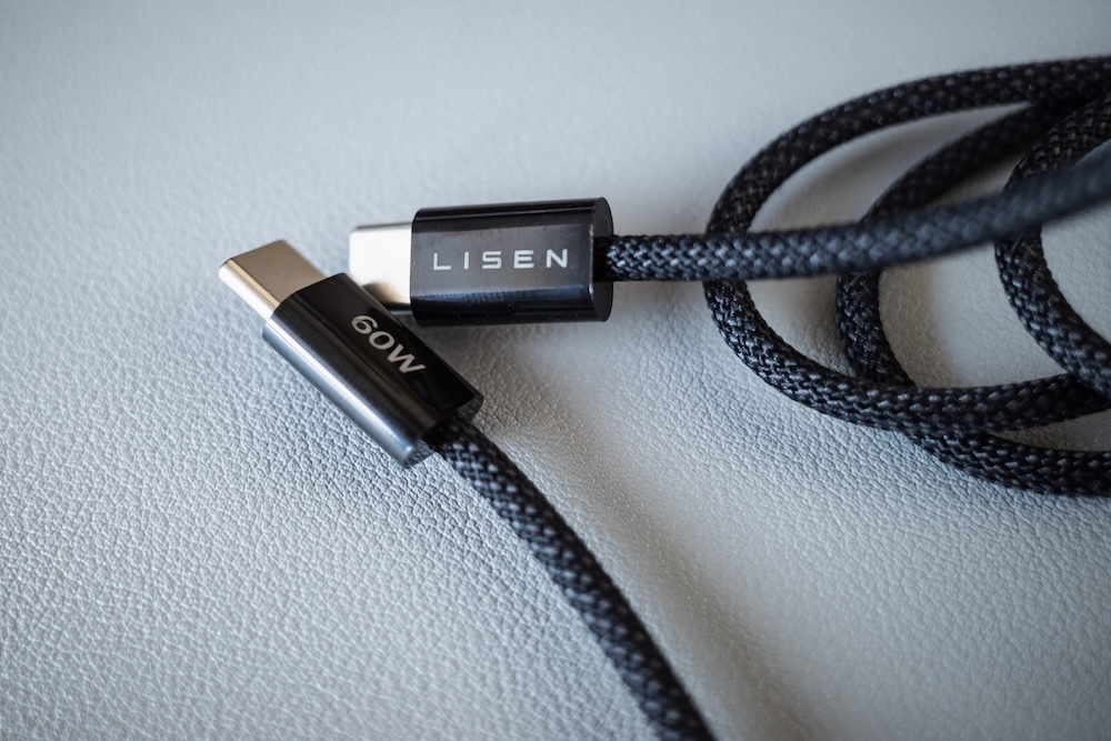 LISEN Magsafe充電器 2E562付属USB-Cケーブル