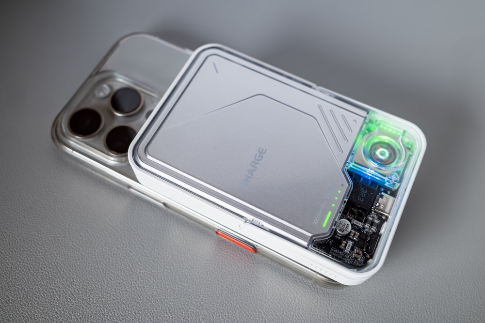 SHARGE ICEMAG 2でiPhone 16 Proを充電