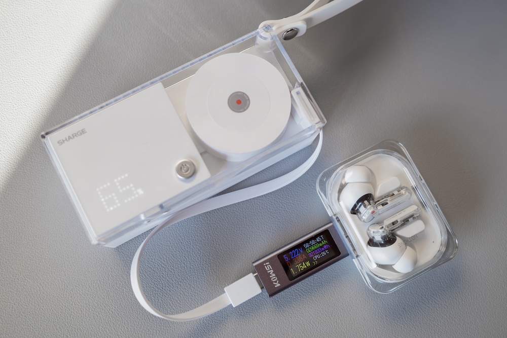 SHARGE 格納式 3-in-1 コンセント一体型モバイルバッテリーでNothing ear (a)を充電