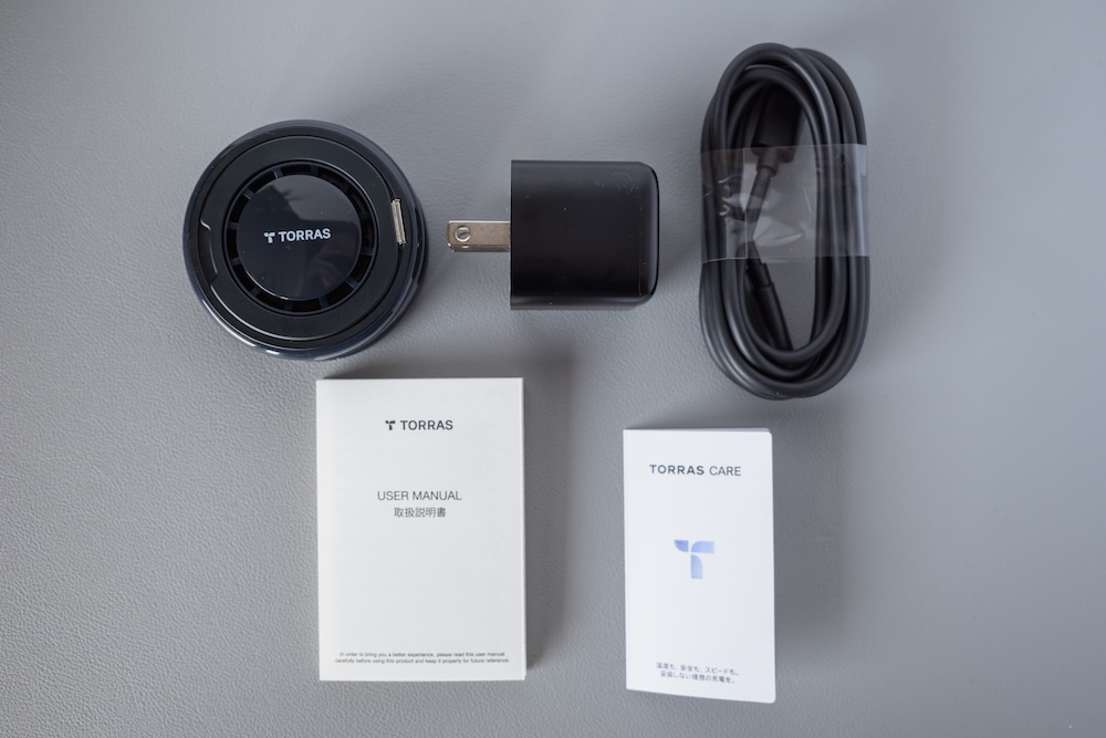 TORRAS Ostand PolarCircle Qi2 25Wの同梱品