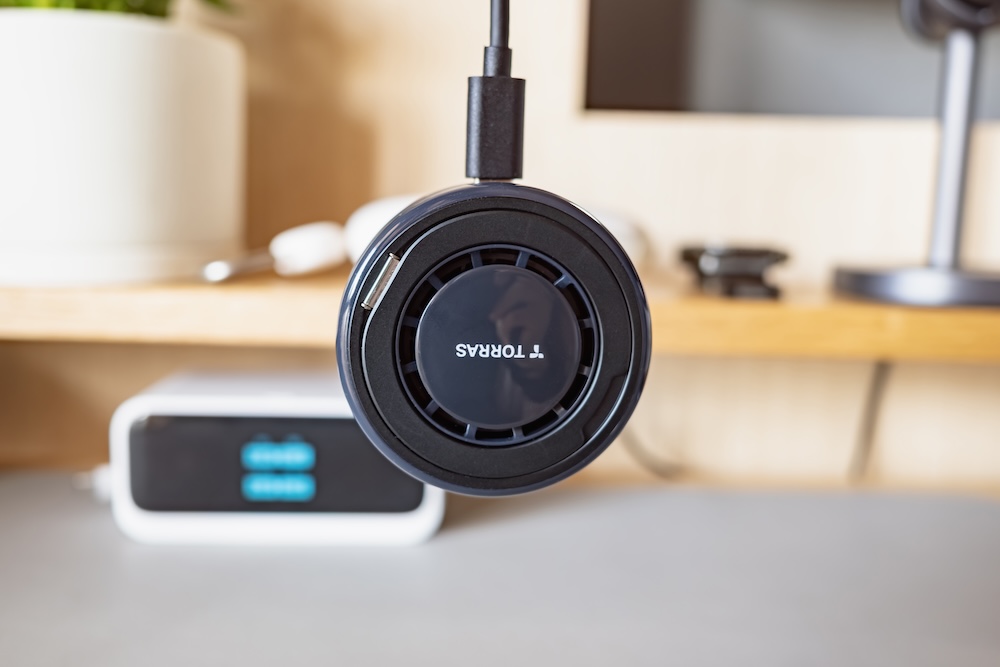 TORRAS Ostand PolarCircle Qi2 25W