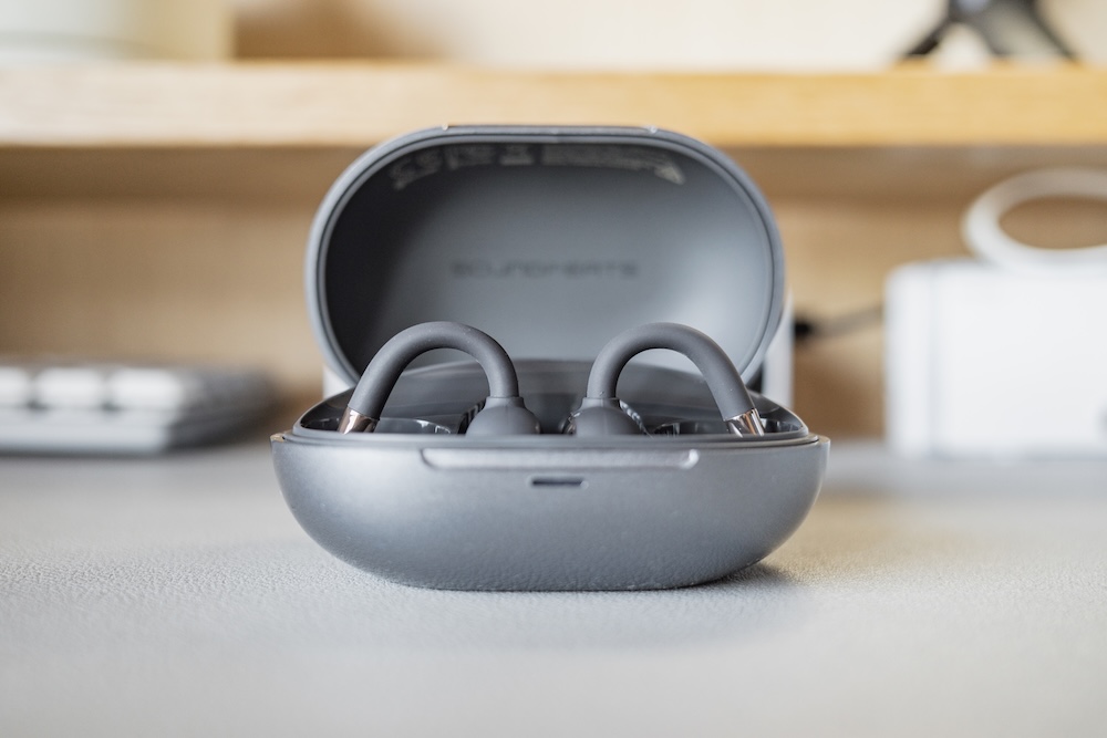 SOUNDPEATS Clip1ケース開放