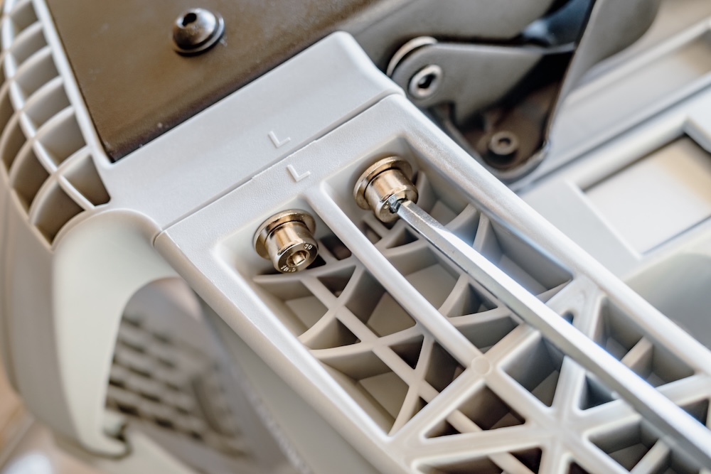 FlexiSpot C7 Pro2アームレスト取り付け