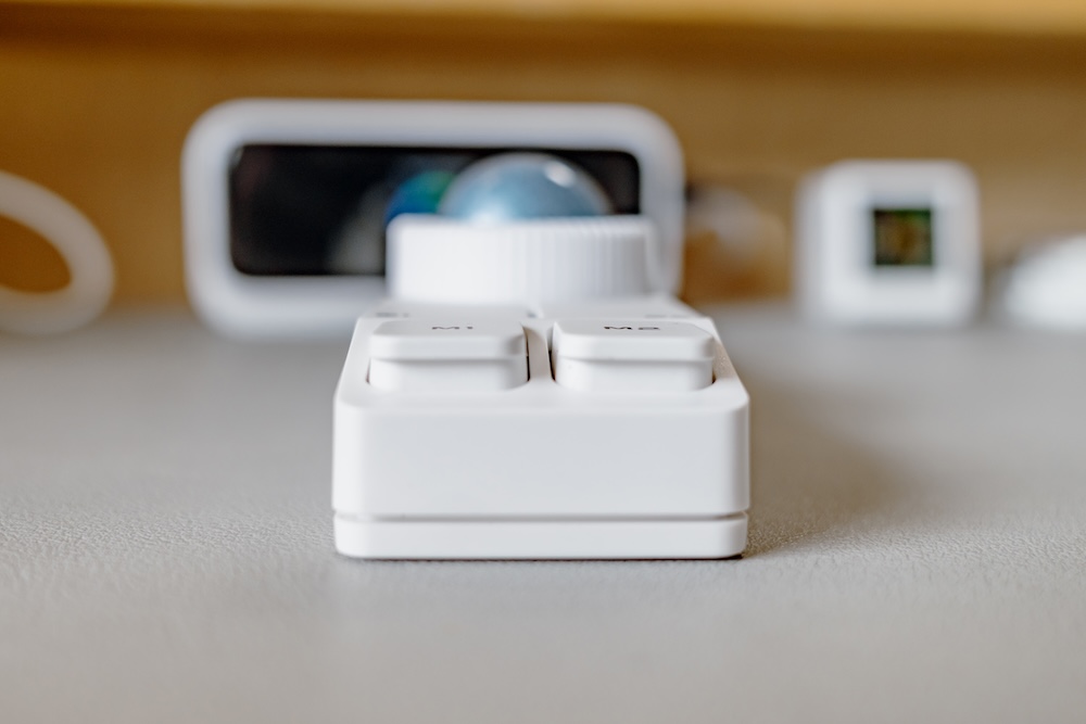 Keychron Nape Pro下部側面