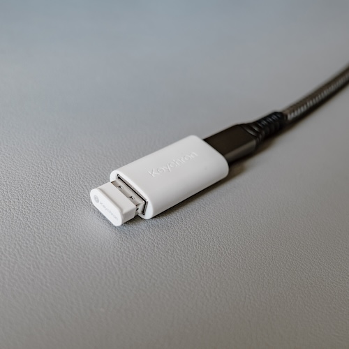 Keychron Nape ProのUSBドングル