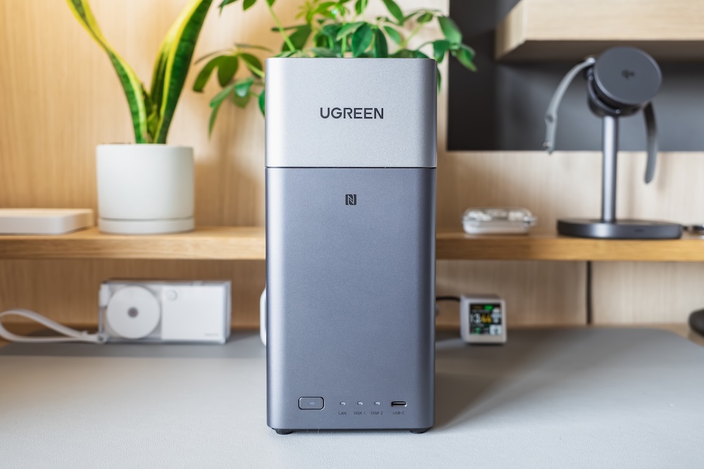 UGREEN NASync DH2300正面