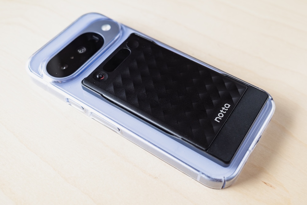 Notta Memo Type-CをGoogle Pixel 10に装着