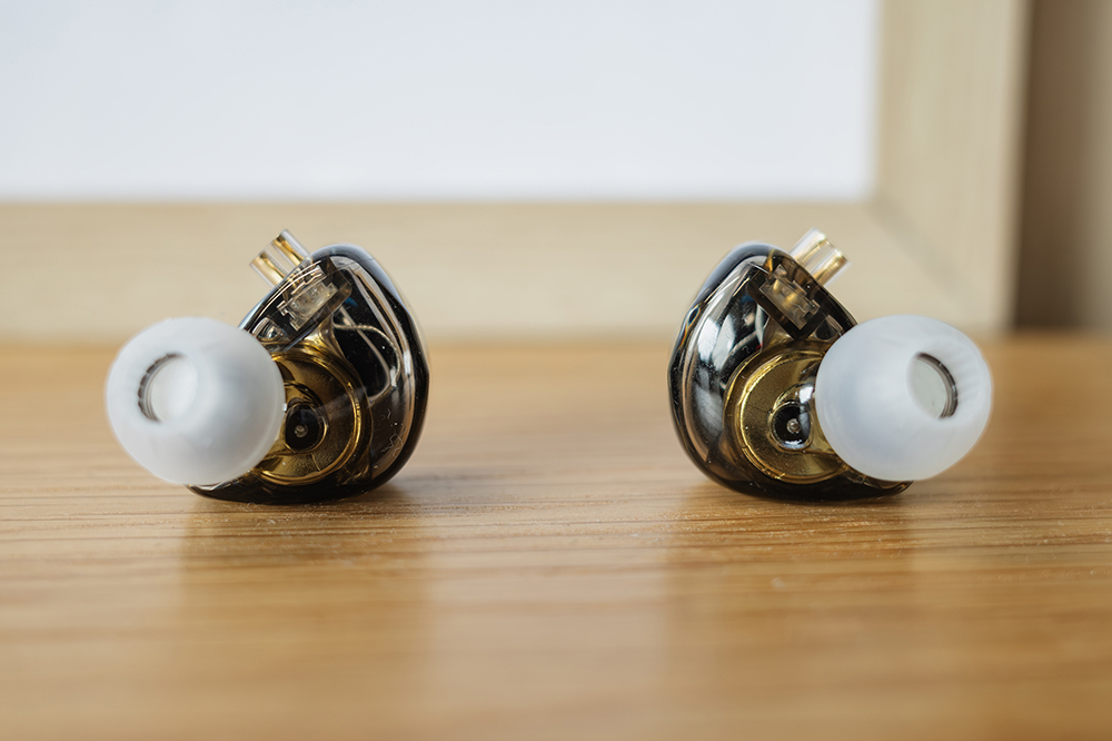 KZ ZST PRO X本体内側