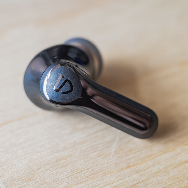 SOUNDPEATS Air6 Proイヤホン外側