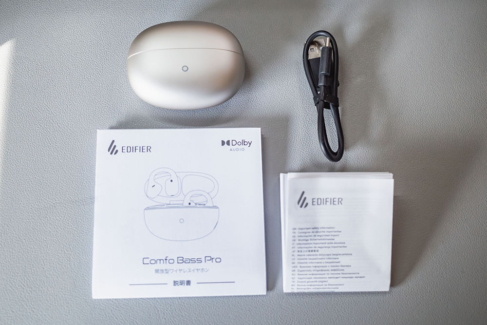 EDIFIER Comfo Bass Pro同梱品