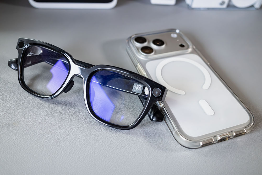 Rokid Ai Glasses StyleとiPhone 17 Pro