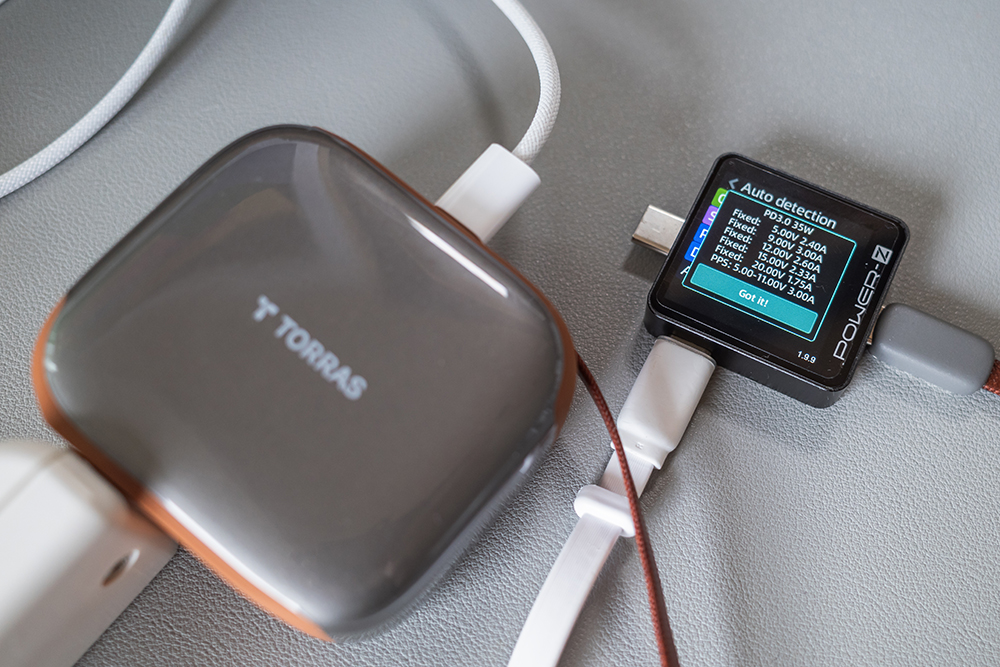 TORRAS FlexLine Pro 60W 2台同時充電時の内蔵ケーブルのPDOのリスト