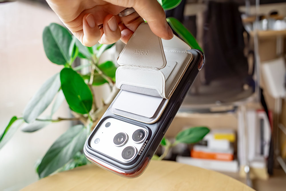 TORRAS Ostand Q3 Air Proのマグネット