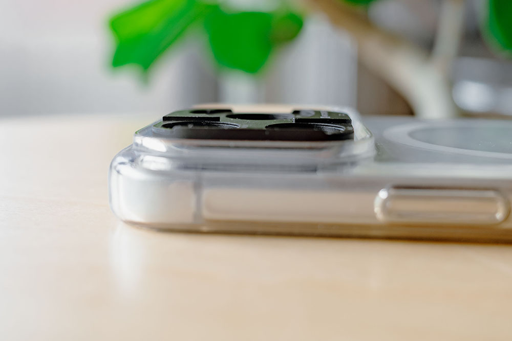 K&F CONCEPT iPhone Pro専用 フィルターマウントベースの厚み